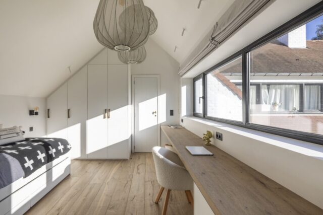 H049 Lasne - 2023 – Rénovation & extension – Villa – Projet finalisé - Après chambre bureau